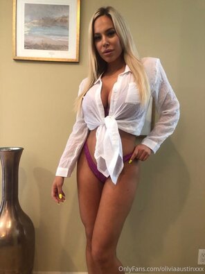amateur photo oliviaaustinxxx-14-08-2019-51389871-Just a heads up, when you come to my page you are getting a chance to chat with me live, a