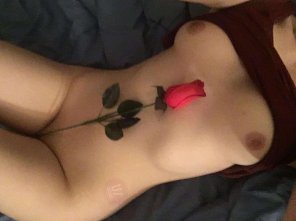 foto amadora Yes I know it's late, but Happy valentine day! [f]rom your favorite gamergirl, to you!
