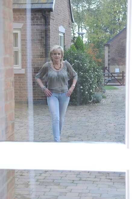 enlarge-MasterJames70 - Gill Ellis (Lady Sonia) - Make Yourself at Home - 0002 - gill-ellis-make-yourself-at-home-100-enlarge