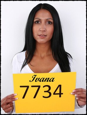 7734 Ivana (1)