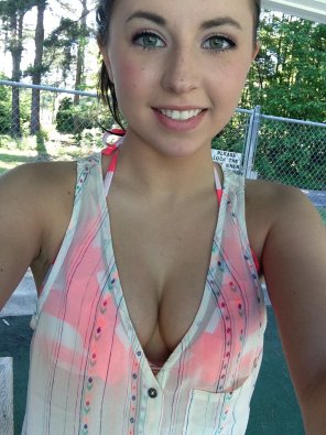 amateur pic Amazing cleavage