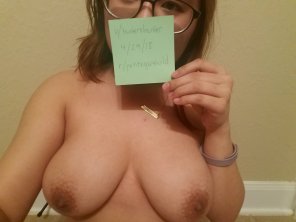 foto amatoriale i thought my verification was kind of cute so why not?