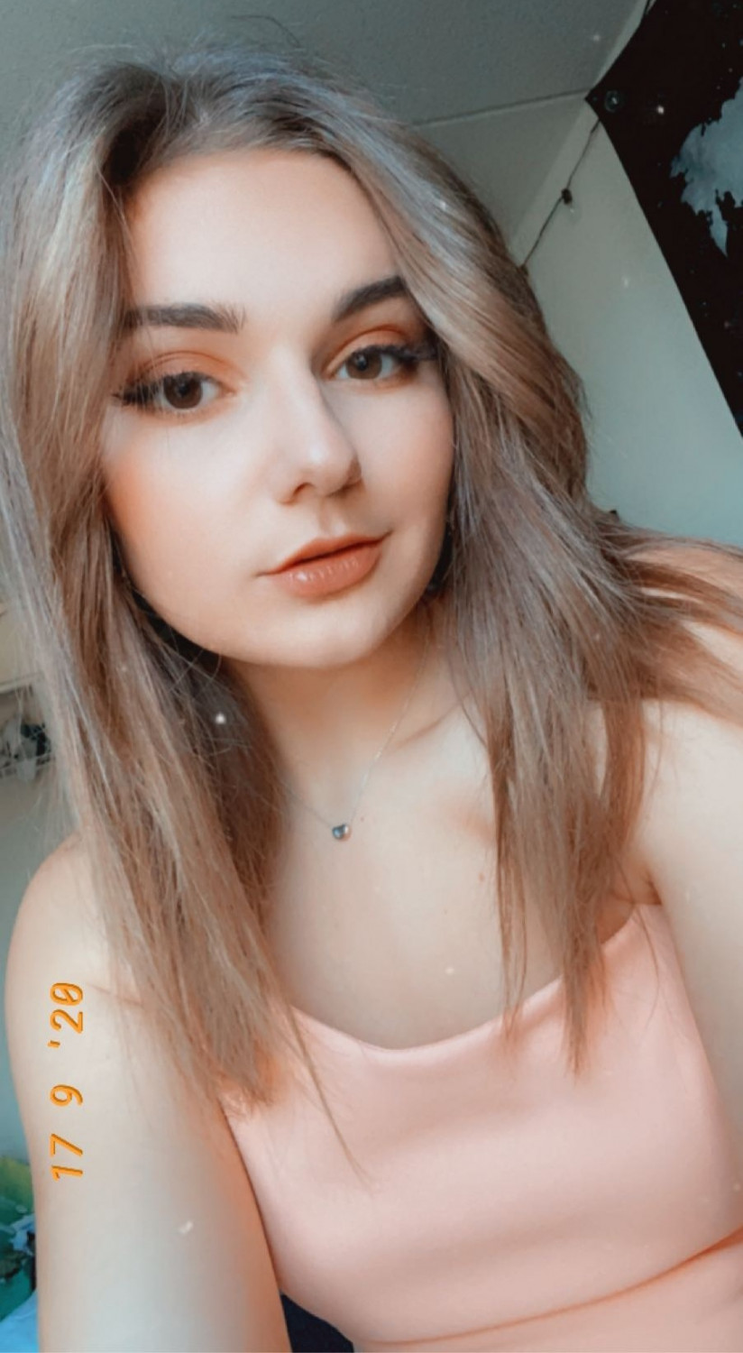 amateur photo IPV0UnOx