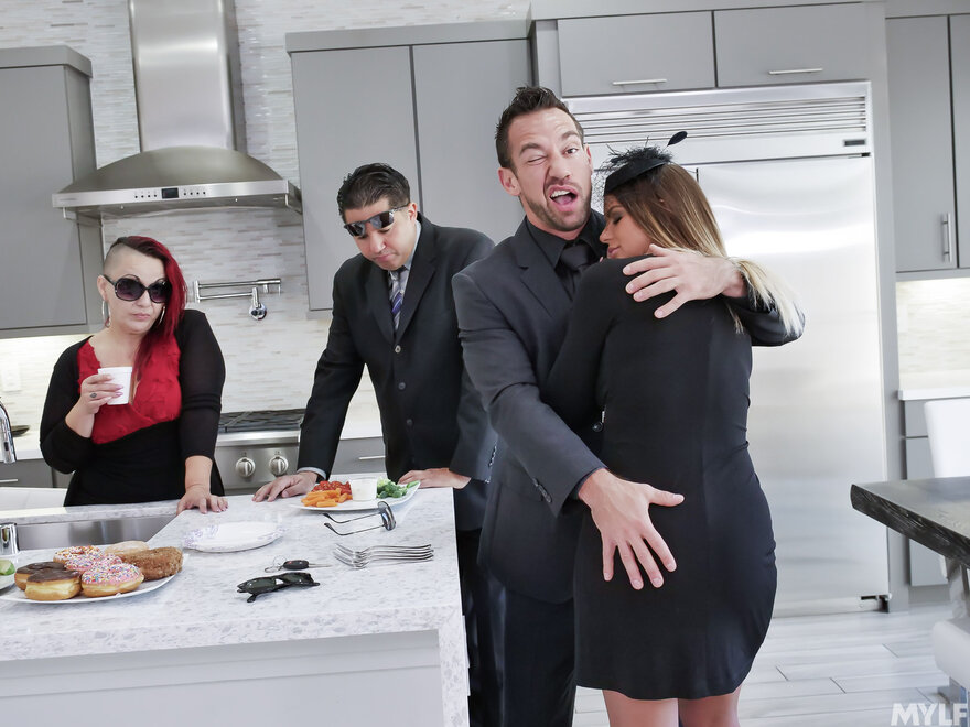 milfty_brooklyn_chase_052