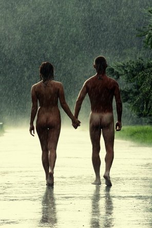 A stroll in the afternoon rain