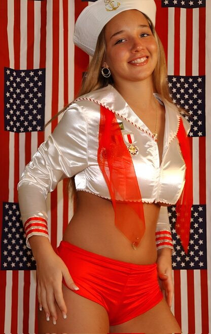 Christina Lucci 147 (12)