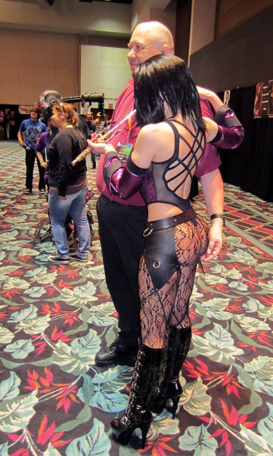 Just taking a photo with Mileena...