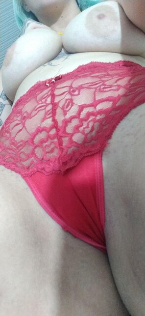 instantly horny when wearing my reds [f]