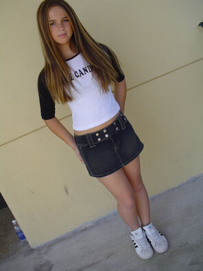 Horny Peachez – 295 pics