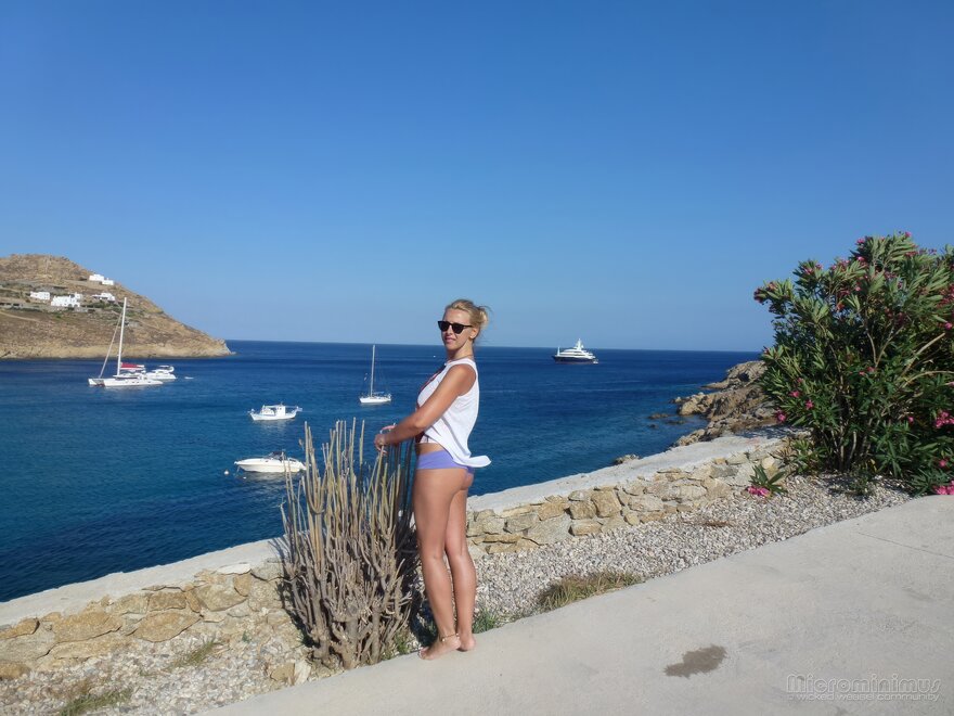 LetsGoToTheBeach-007-topaz-faceai-enhance-2.2x