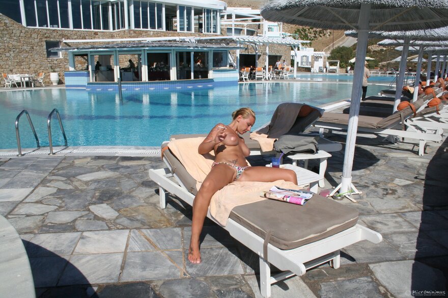 MicroOrcidInPublic-017-topaz-sharpen-faceai