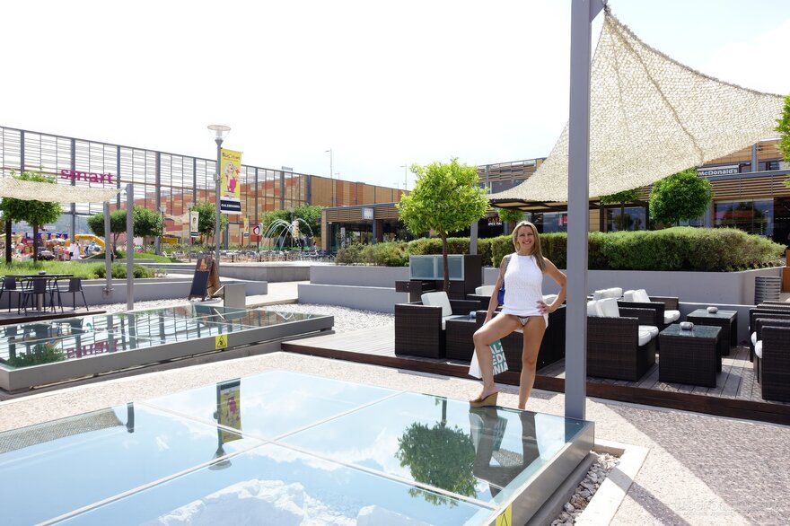 OutForShoppingAgain-003-topaz-faceai-enhance-1.9x