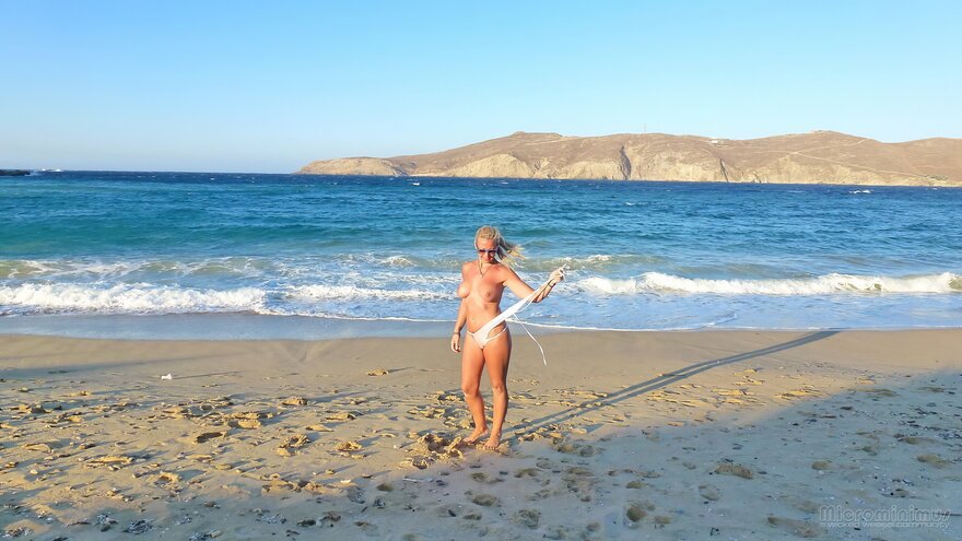 RandomSummer-008-topaz-faceai-enhance-2.1x