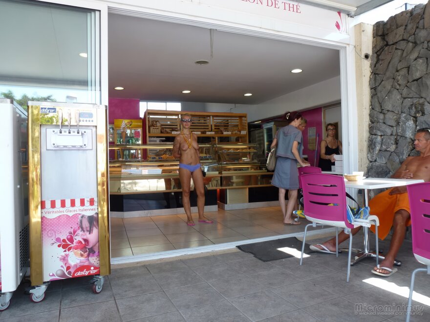 RandomSummer-010-topaz-faceai-enhance-2.2x