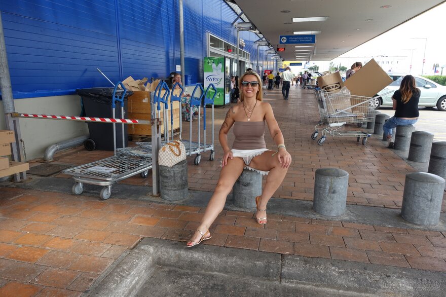 猪tFoirShoping-007-topaz-faceai-enhance-1.9x