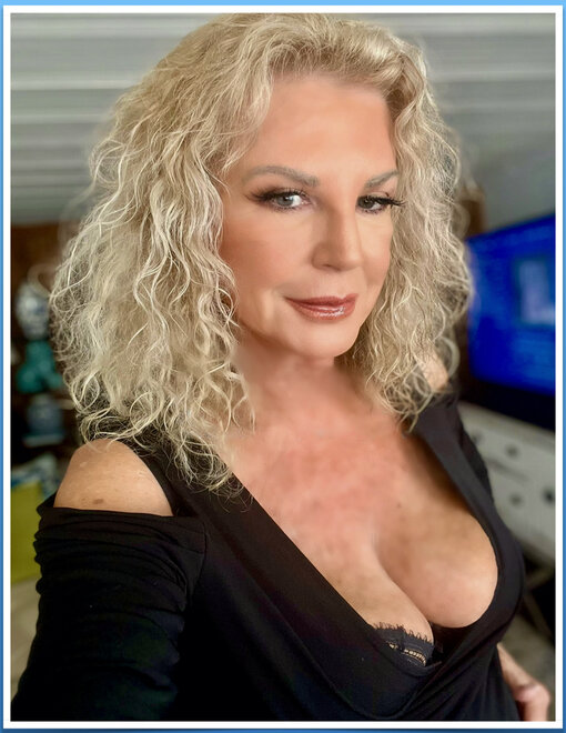 ‎Exposed V4.‎125 nude