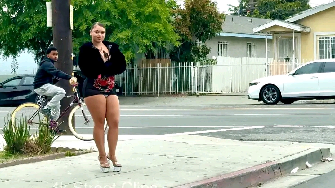 amateur photo 1758767582856