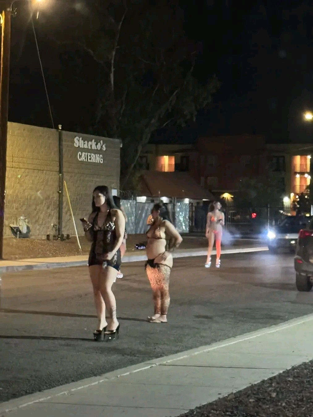 amateur photo 1762522761172