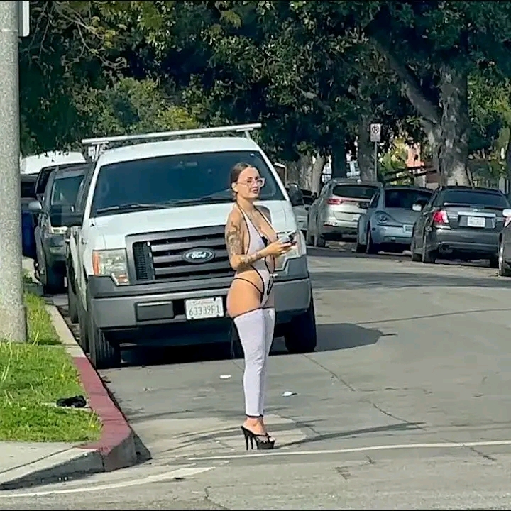 amateur photo 1763182349982