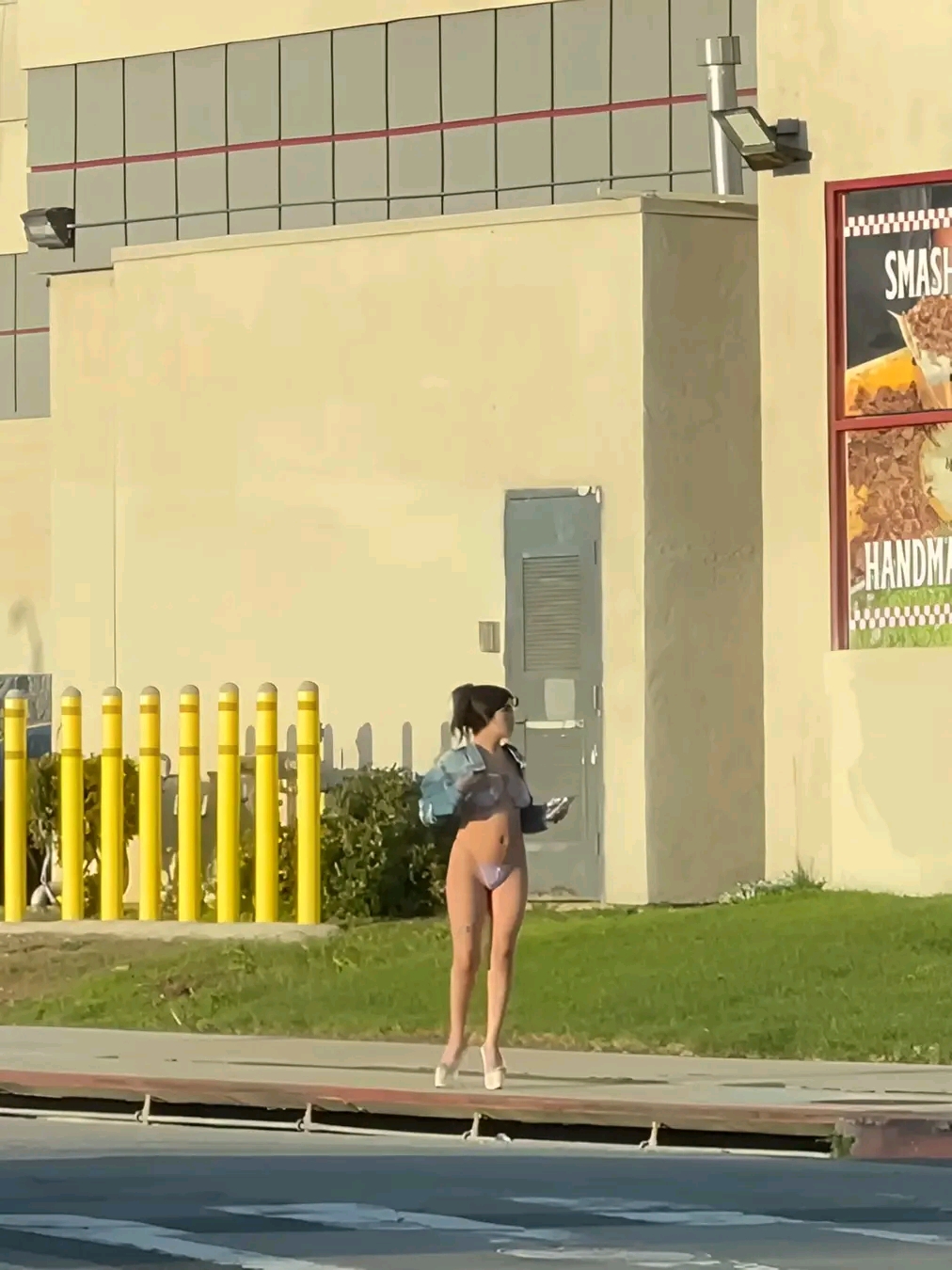 amateur photo 1763245771442