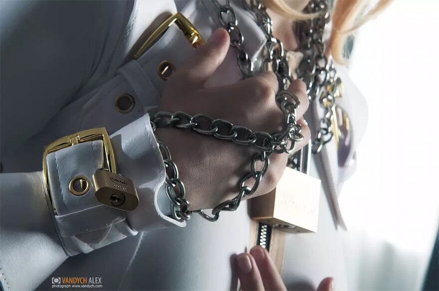 Helly von Valentine (4)