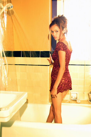 Saucy DAISY – BUBLE BATH – 69 pics