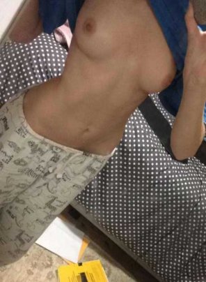 foto amadora 21 [F] Looking for someone to throw me around and use me please