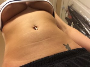 amateur pic Under boob