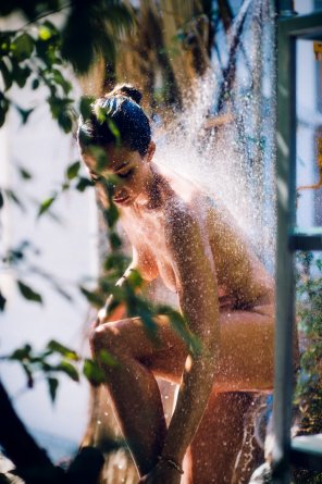 foto amadora Outdoor shower