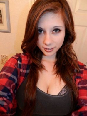 amateur pic She Looks Good in Flannel