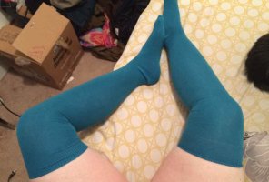 zdjęcie amatorskie [self] My first pair of thighhigh socks