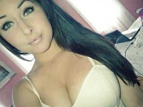 amateur pic Sexy eyes and lips.