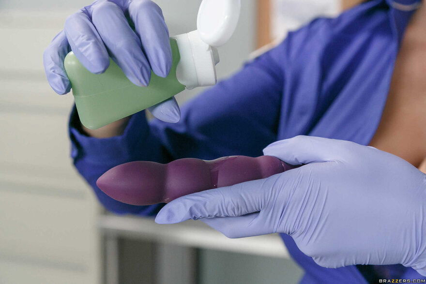 CHARLOTTE STOKELY PIC247