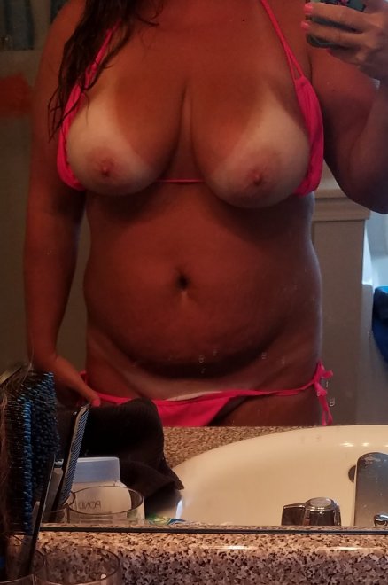 IMAGE[Image] Mr. Mod wanted some tanline titties ðŸ˜˜ Hope you all enjoy!