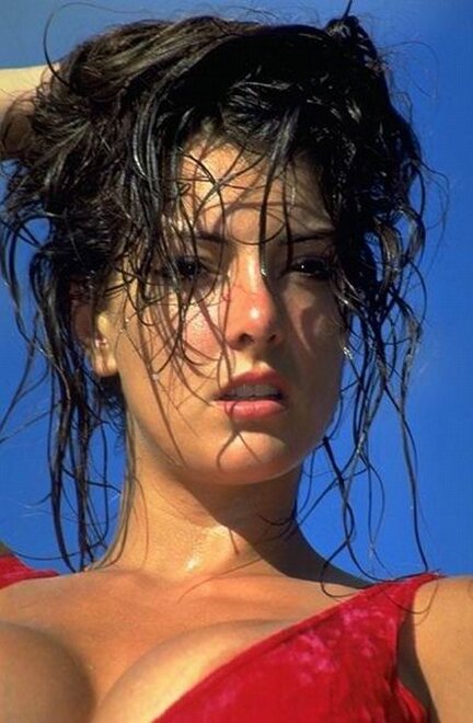 eljefespeaks - Rocki Roads - Red Velvet - 0008 - Rocki Roads - Red Velvet⁄image8