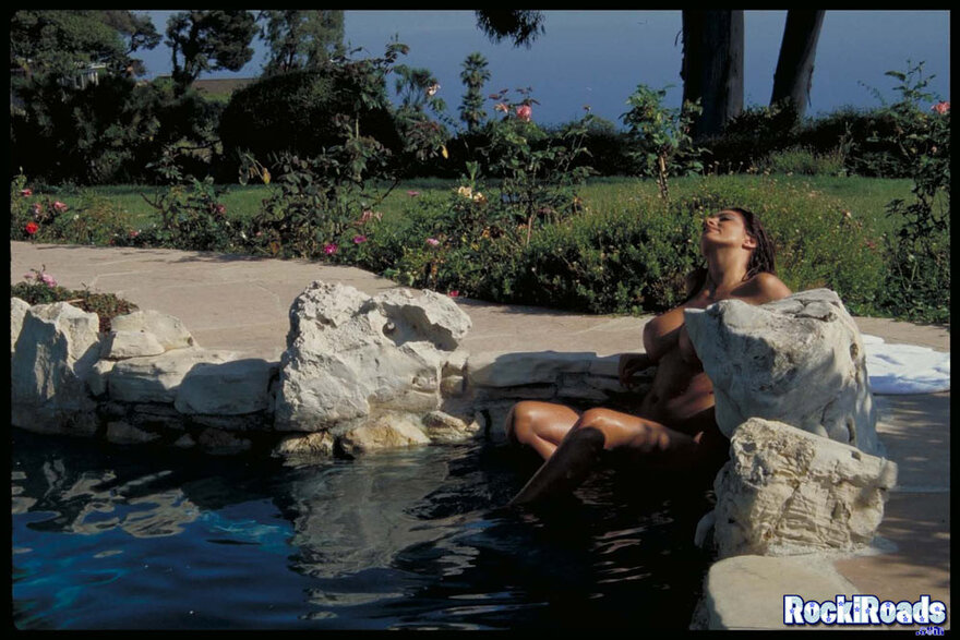 eljefespeaks - Rocki Roads - Sex By The Pool - 0015 - Rocki Roads - Sex By The Pool⁄image15