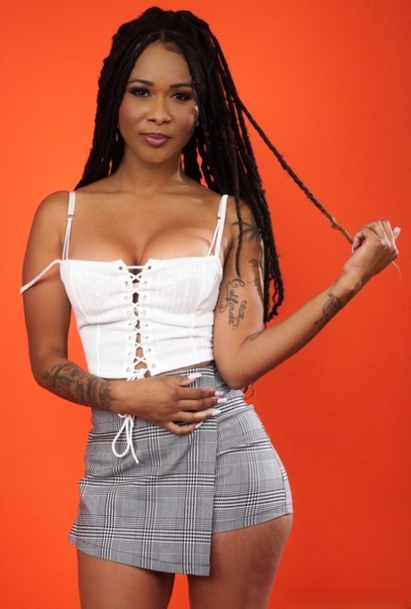 amateur photo 86156879_005_16ba