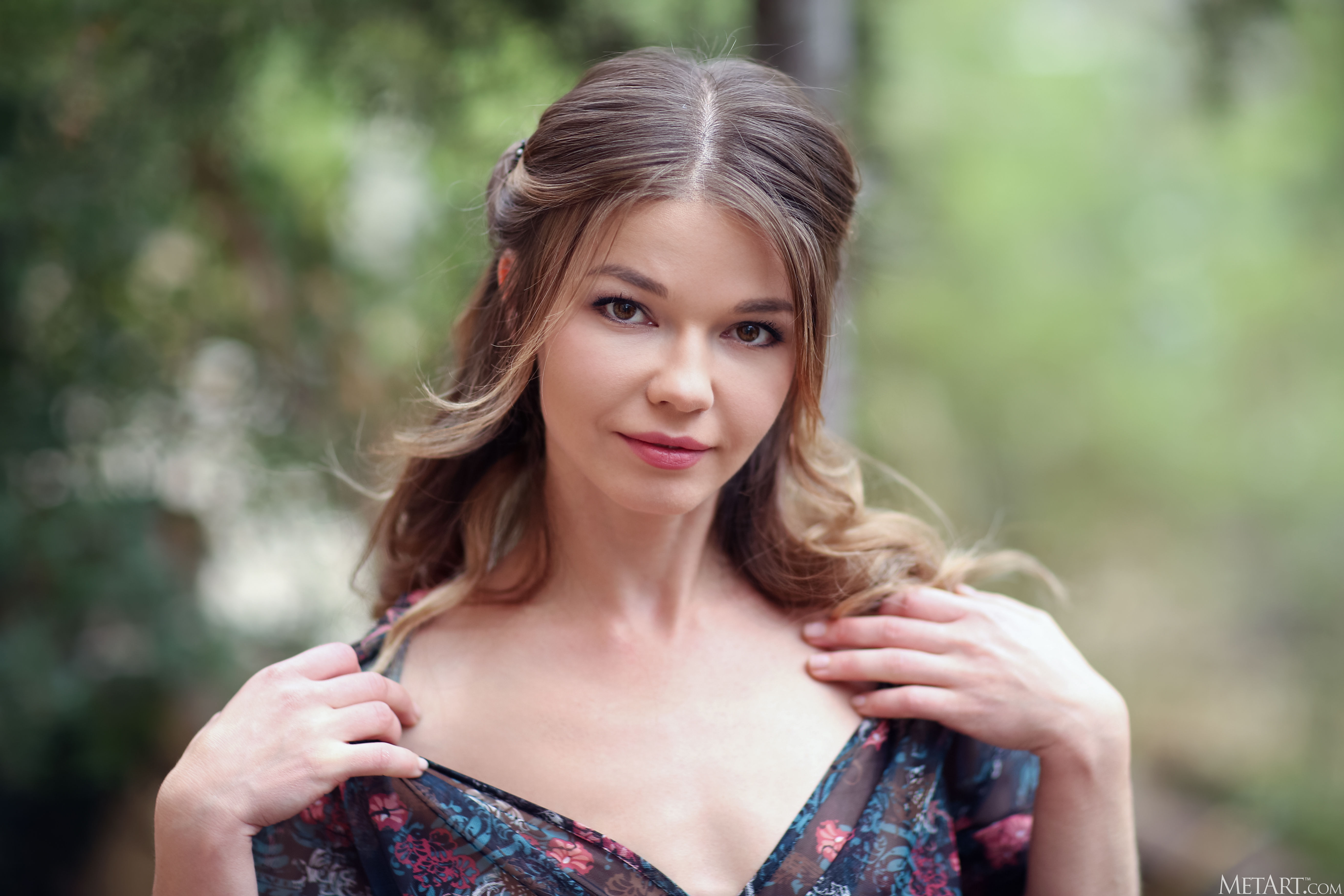 amateur photo MetArt_Feminine-Feels_Nedda-A_high_0014