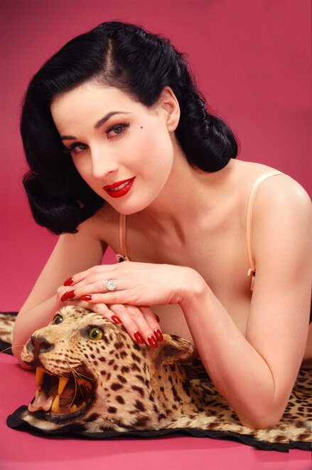 Dita Von Teese beast1 (5)