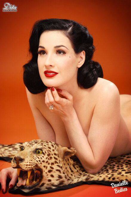 Dita Von Teese beast1 (17)