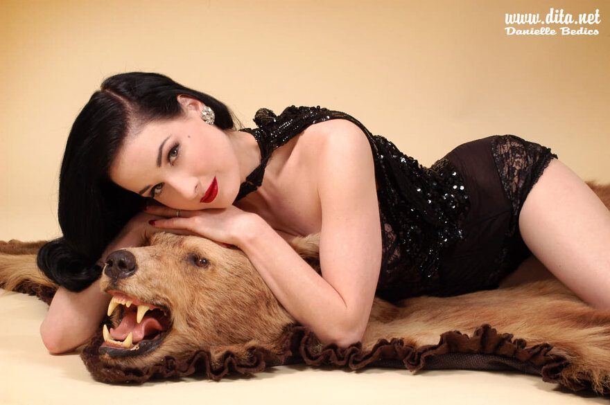 Dita Von Teese beast2 (24)
