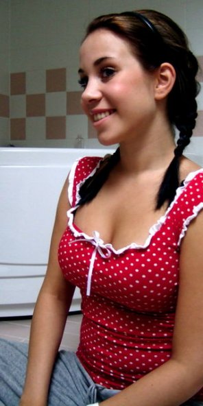 amateur pic Pigtails and polka dots