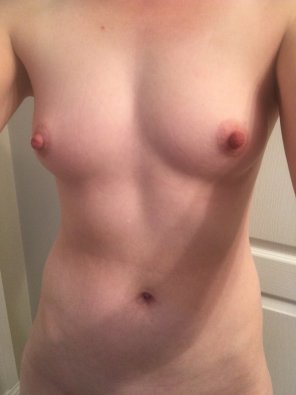 amateur pic Like my nips?