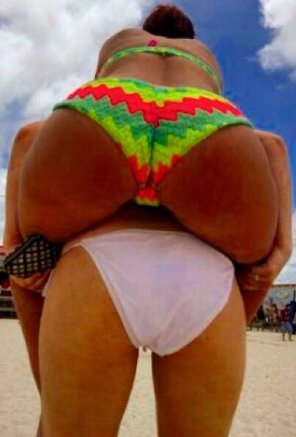 amateur pic Asses on the beach