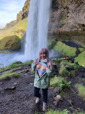 The ðŸ’¦ðŸ’¦ðŸ’¦ waterfall is pretty adorable