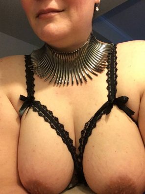 photo amateur Spikes and lace :)