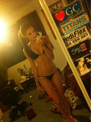 amateur pic Black bikini