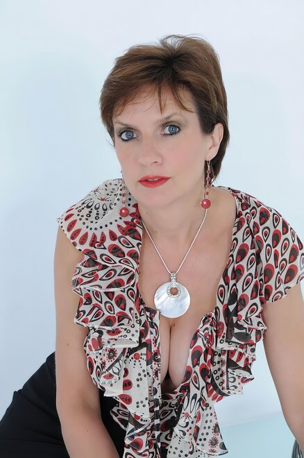 enlarge-hammertime71 - Gill Ellis Young (Lady Sonia) - A Married Lady's Clitoris - 0003 - 003-enlarge