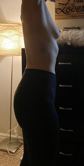 amateur pic 32 year old fitness coach.
