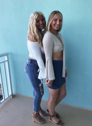 amateurfoto These two sisters